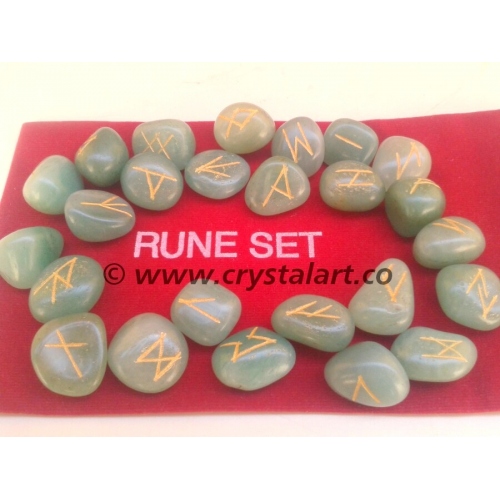 Green Aventurine Rune Set With Pouch